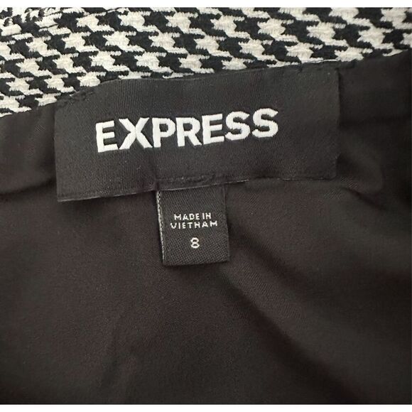 New! Express Black and White Houndstooth Skater Skirt Sz 8 - Picture 4 of 5